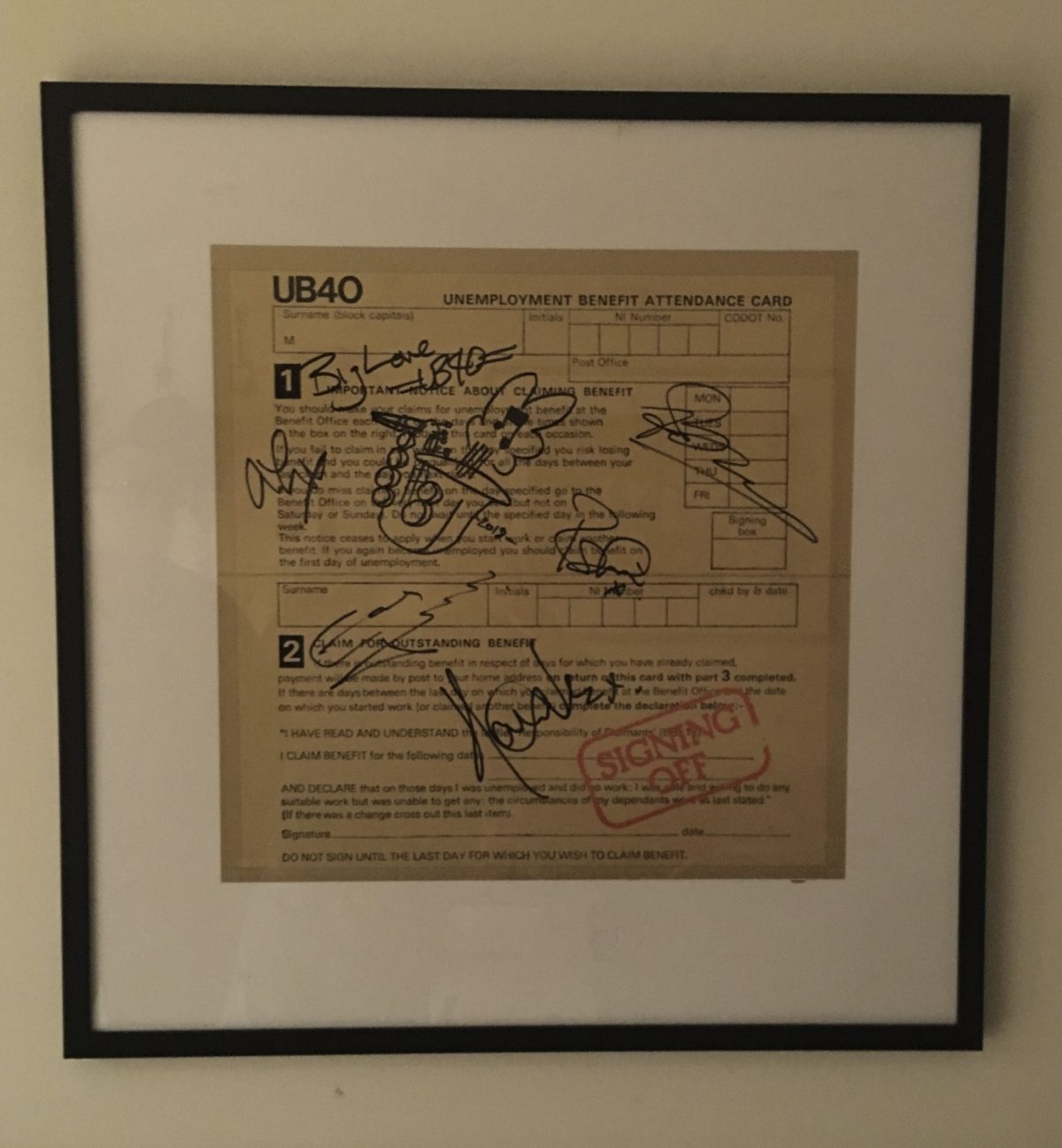UB40 - 'Signing Off'